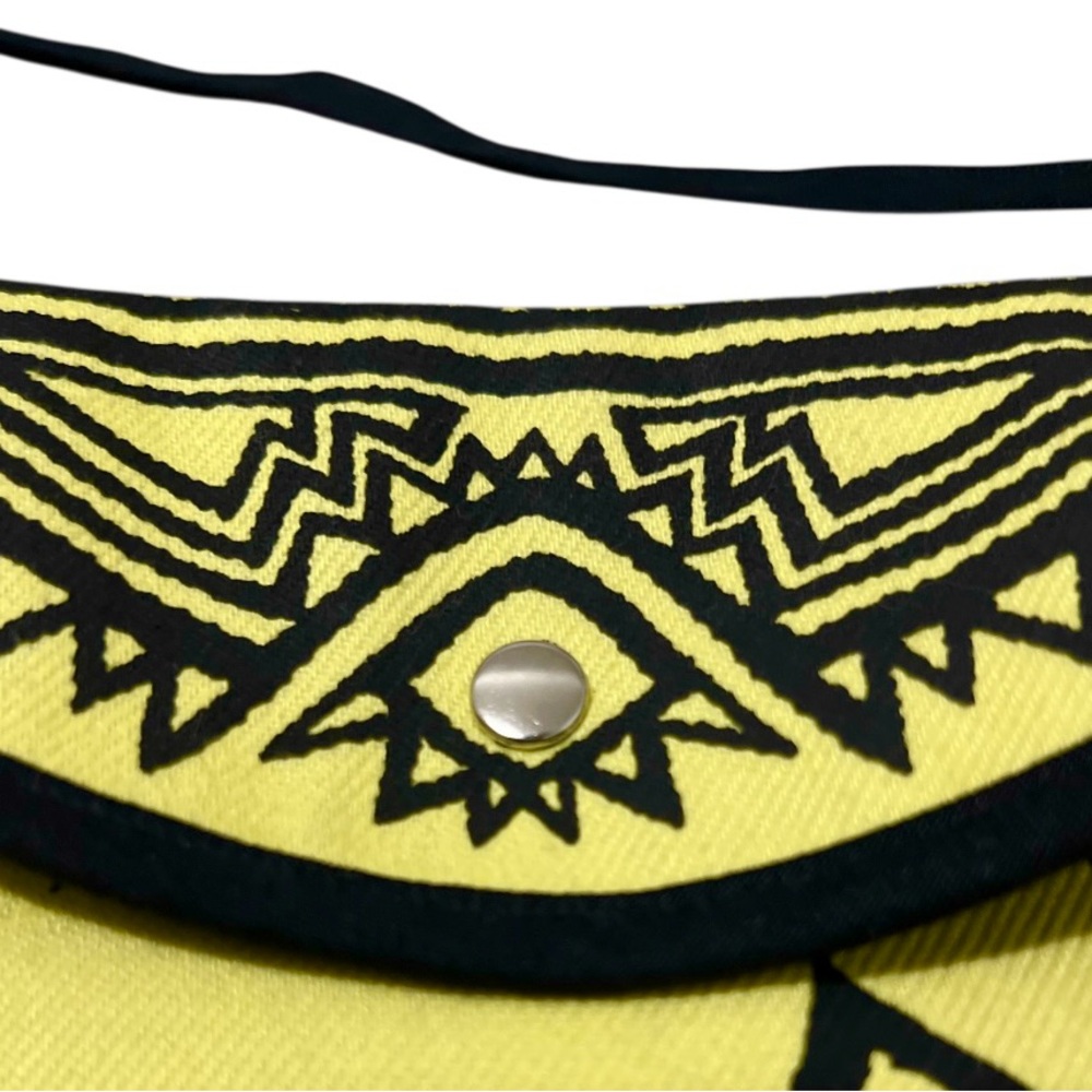 Coq d’Or Yellow Zebra Print Shoulder Bag – African Art Inspired Crossbody - Picture 5 of 8